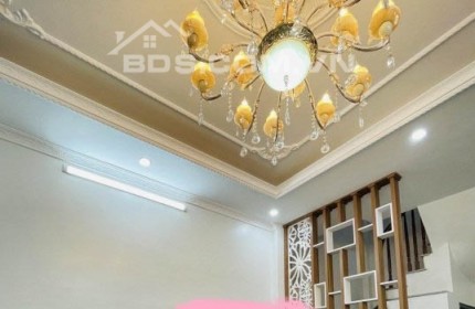 Bán nhà 34m2 x 5 tầng, mt 4.2m xây mới, đủ đồ tại Hoàng Hoa Thám, Ba Đình